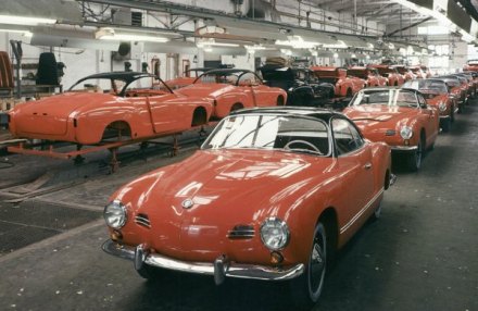Fast 450.000 Einheiten der schicken Käfer-Abkömmlinge entstanden bei Karmann in Osnabrück und in Brasilien.