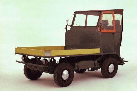 Der Plattenwagen war die Initialzündung für Ben Pon, den ersten Transporter zu skizzieren.